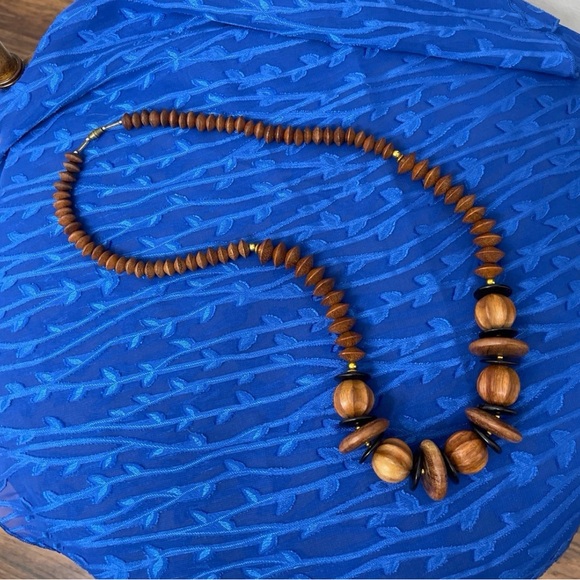 Jewelry - Necklace (Wooden Beads/EUC)